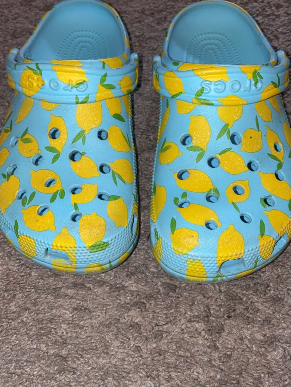Unisex Lemon Print Crocs- Light Blue - Picture 2 of 3